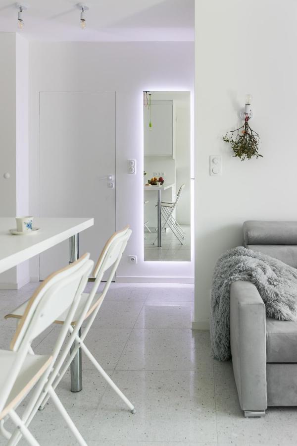 Tree&Lake Apartament Warszawa زابكي المظهر الخارجي الصورة