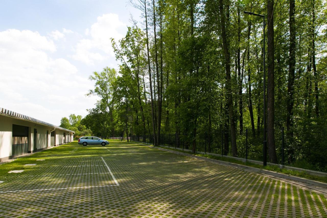 Tree&Lake Apartament Warszawa زابكي المظهر الخارجي الصورة