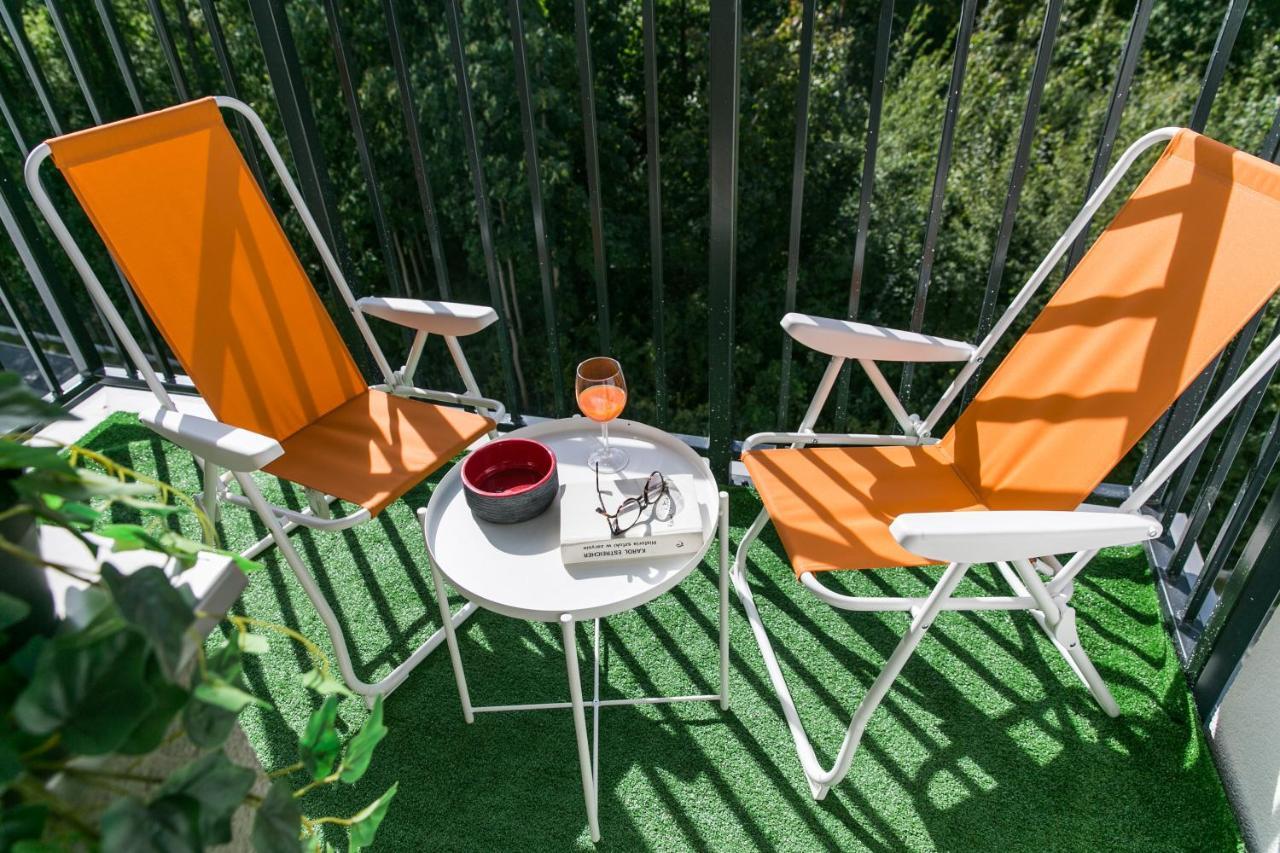 Tree&Lake Apartament Warszawa زابكي المظهر الخارجي الصورة